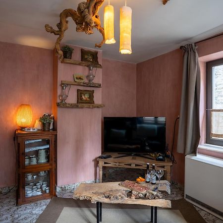 La Petite Ruelle Apartment Дюрби Екстериор снимка