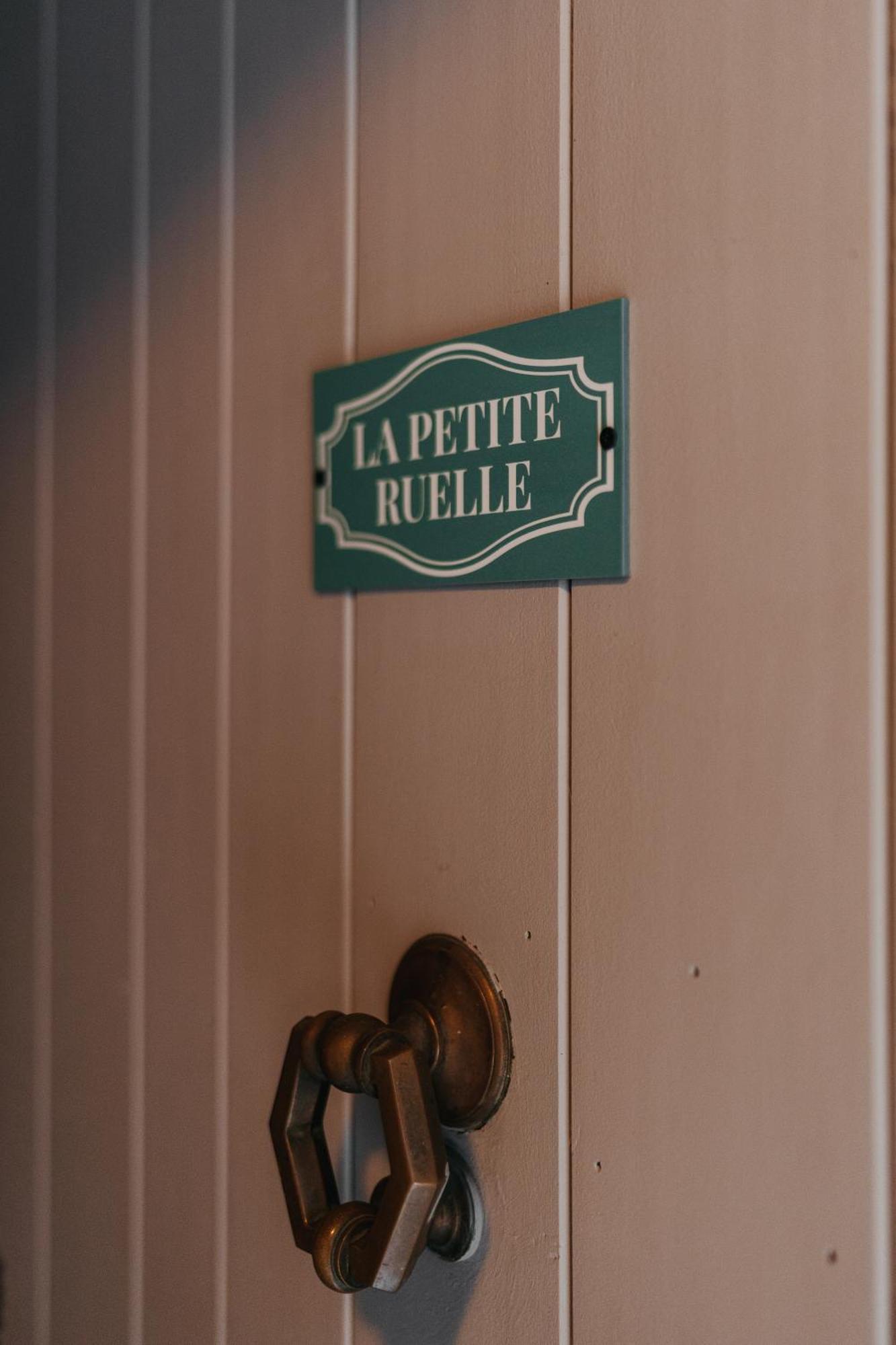 La Petite Ruelle Apartment Дюрби Екстериор снимка