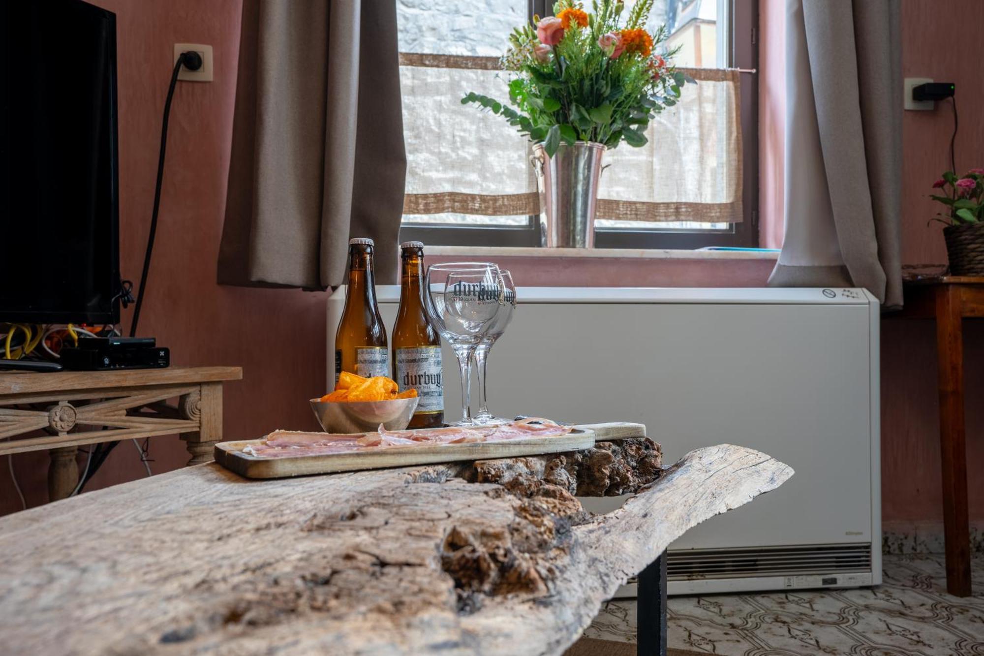 La Petite Ruelle Apartment Дюрби Екстериор снимка